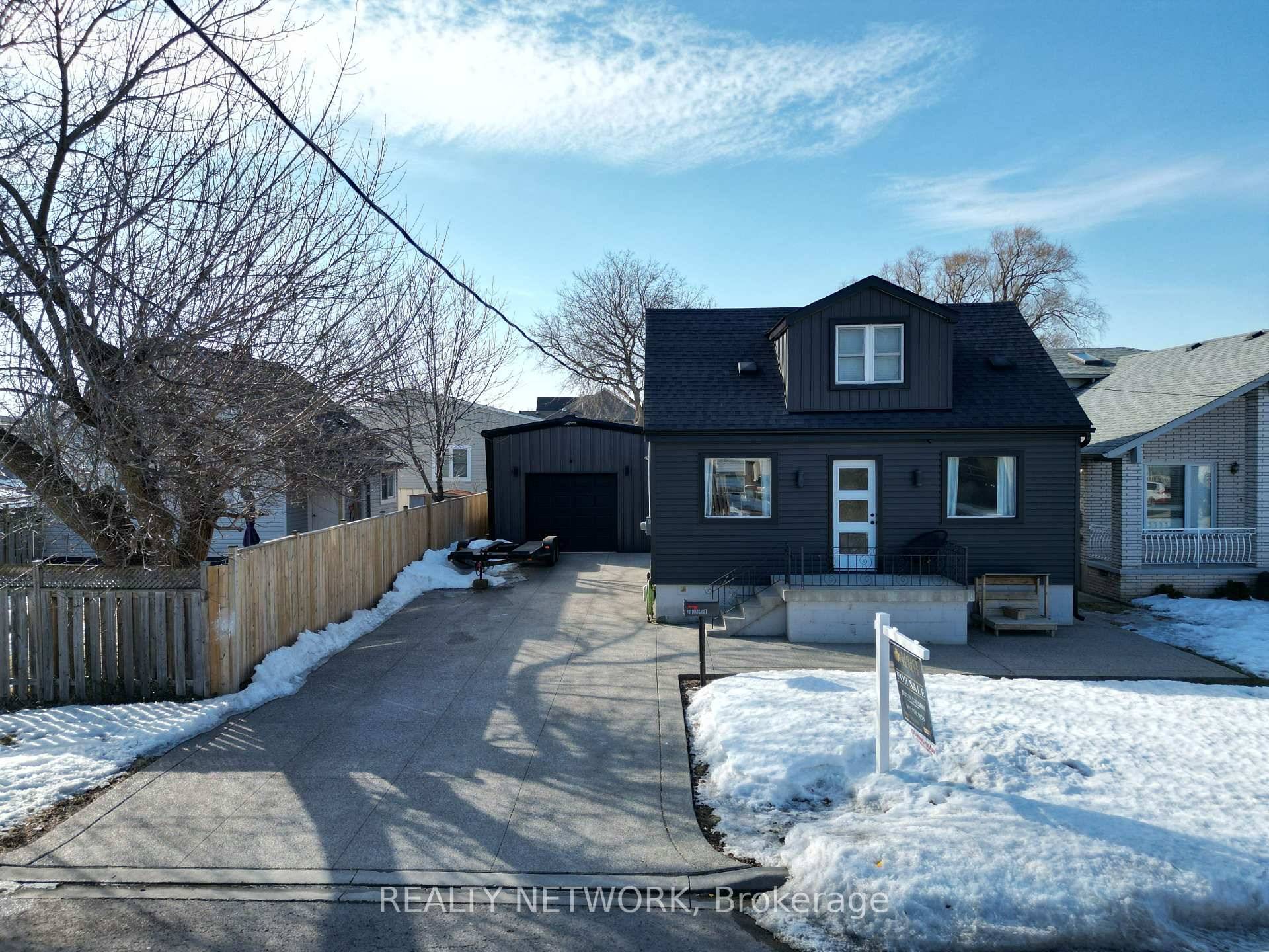 Welcome to 201 Margaret Ave, located in a quiet neighbourhood in Stoney Creek.