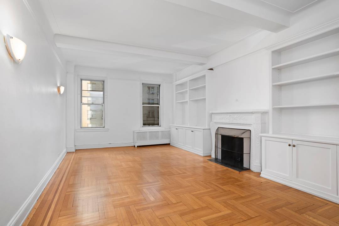 Rare opportunity to rent a 3 Bedroom on Park Ave in a highly sought after Prewar Condominium in the renowned Carnegie Hill.