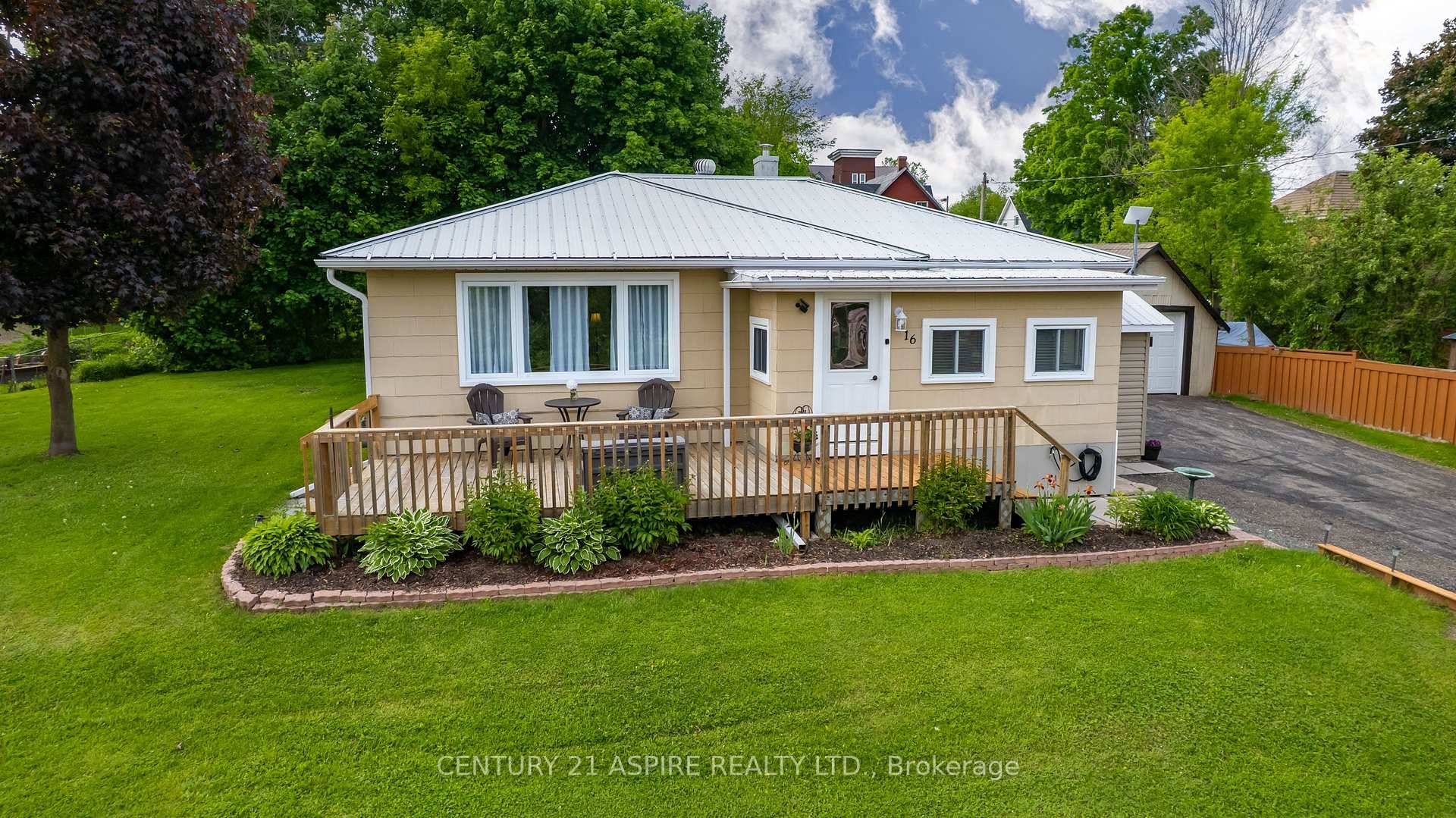 Welcome to 16 Dixon Street in the charming town of Cobden.