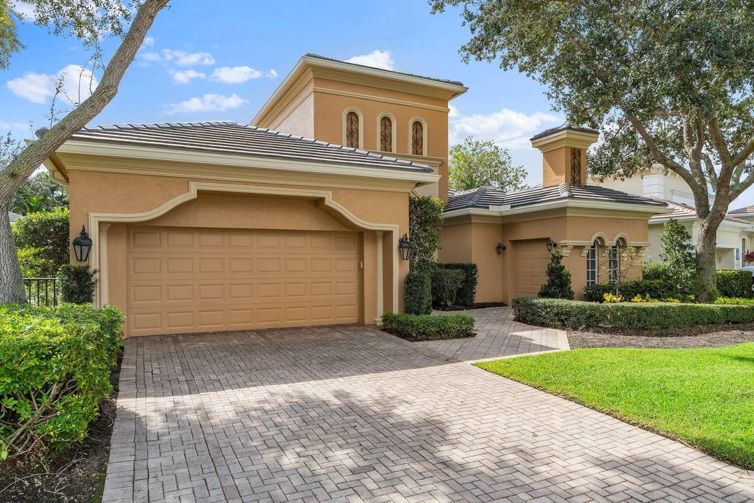 Beautiful single story home on desirable Via Paradisio in Mirasol Country Club, a short walk to all of the club's amenities including soon to open indoor pickleball facility and a ...