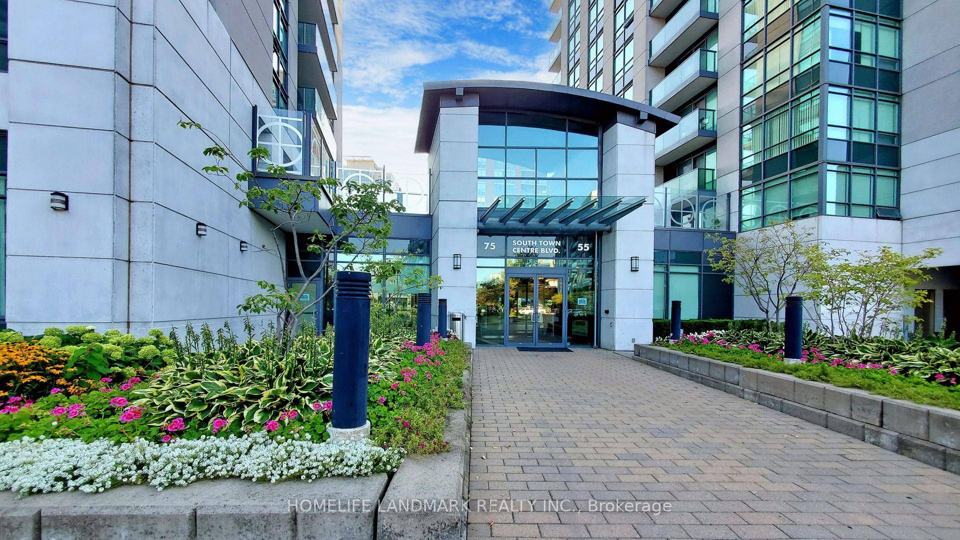 Bright amp ; Spacious 1 Br Apt In Eko at 75 South Town Centre Blvd With Walk Out Balcony.
