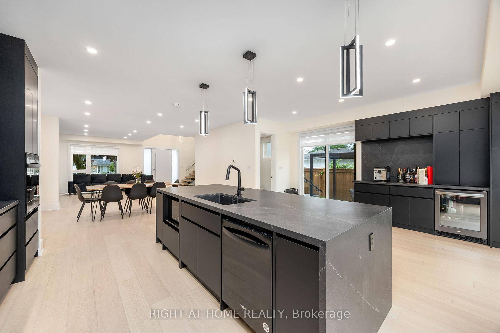 Welcome to One of the Best Upgraded, luxurious and Functional homes in Desirable Roseland area in Burlington.