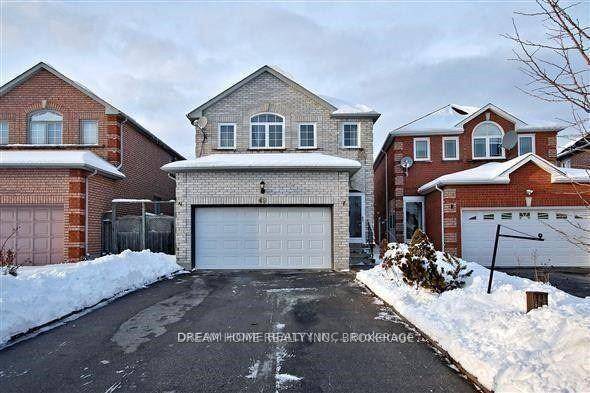 Bright 4 Bedroom House Located In Markham For Lease.