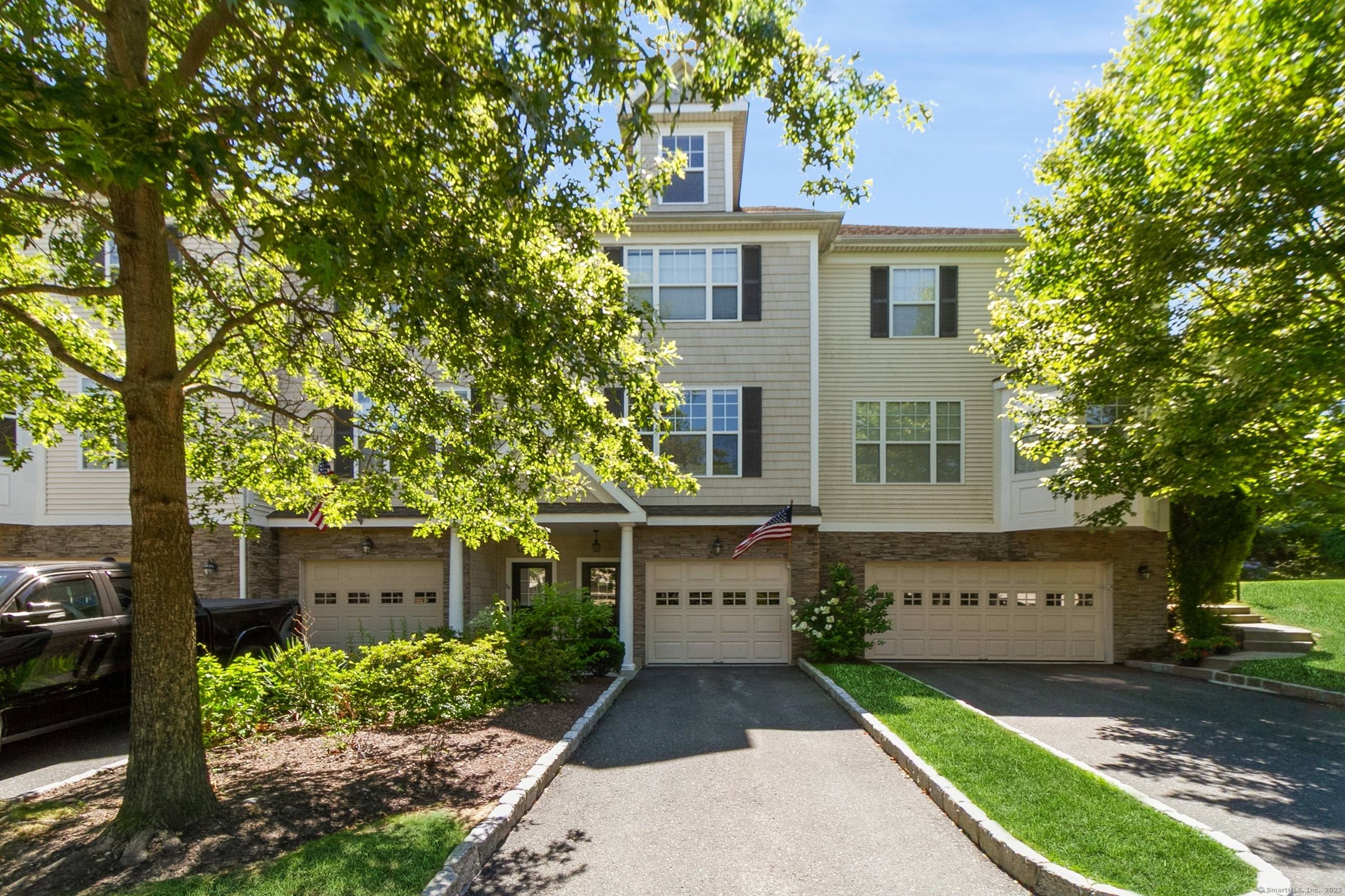 Stunning 4 Story Showplace Townhome Fully Renovated !