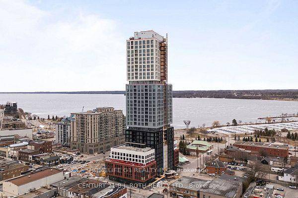 Welcome to luxury lakeside living in the heart of downtown Barrie !