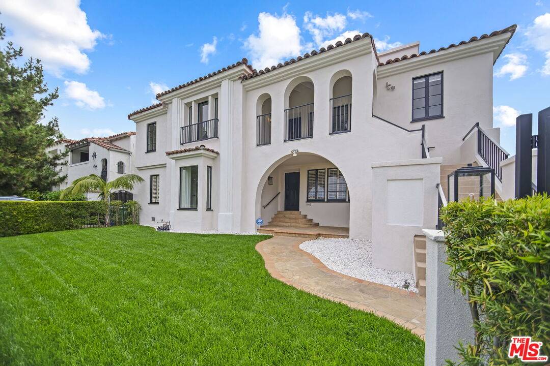 1146  S Stanley Ave 4BR La