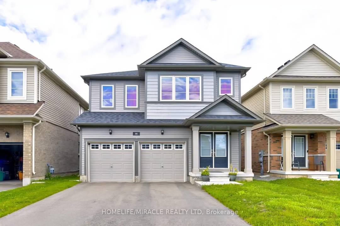 Welcome to 44 Cottonwood Crescent, nestled in the tranquil Dain City neighborhood of Welland where modern style blends seamlessly with everyday comfort.