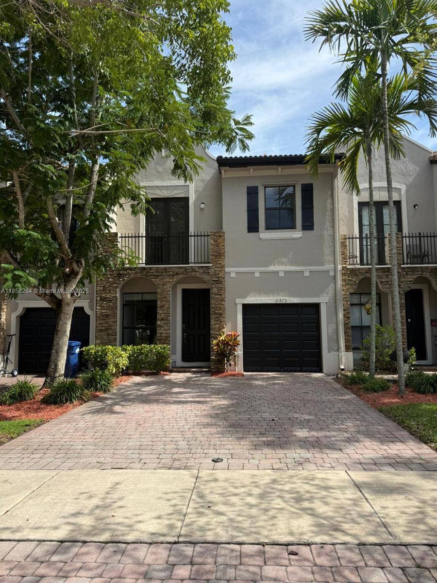 GREAT OPPORTUNITY FOR starter home for a big family 4 3.