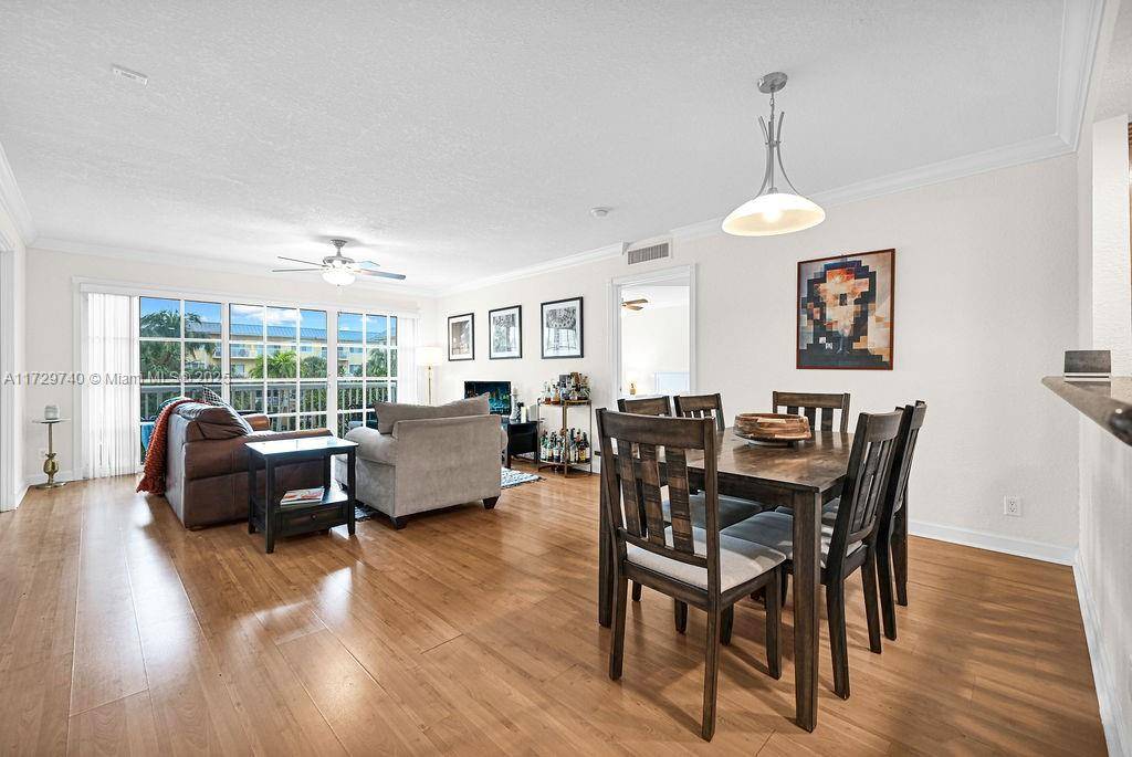 Fantastic three bedroom, two bathroom apartment at Pine Crest Village, located in the heart of Fort Lauderdale, just minutes away from Las Olas.