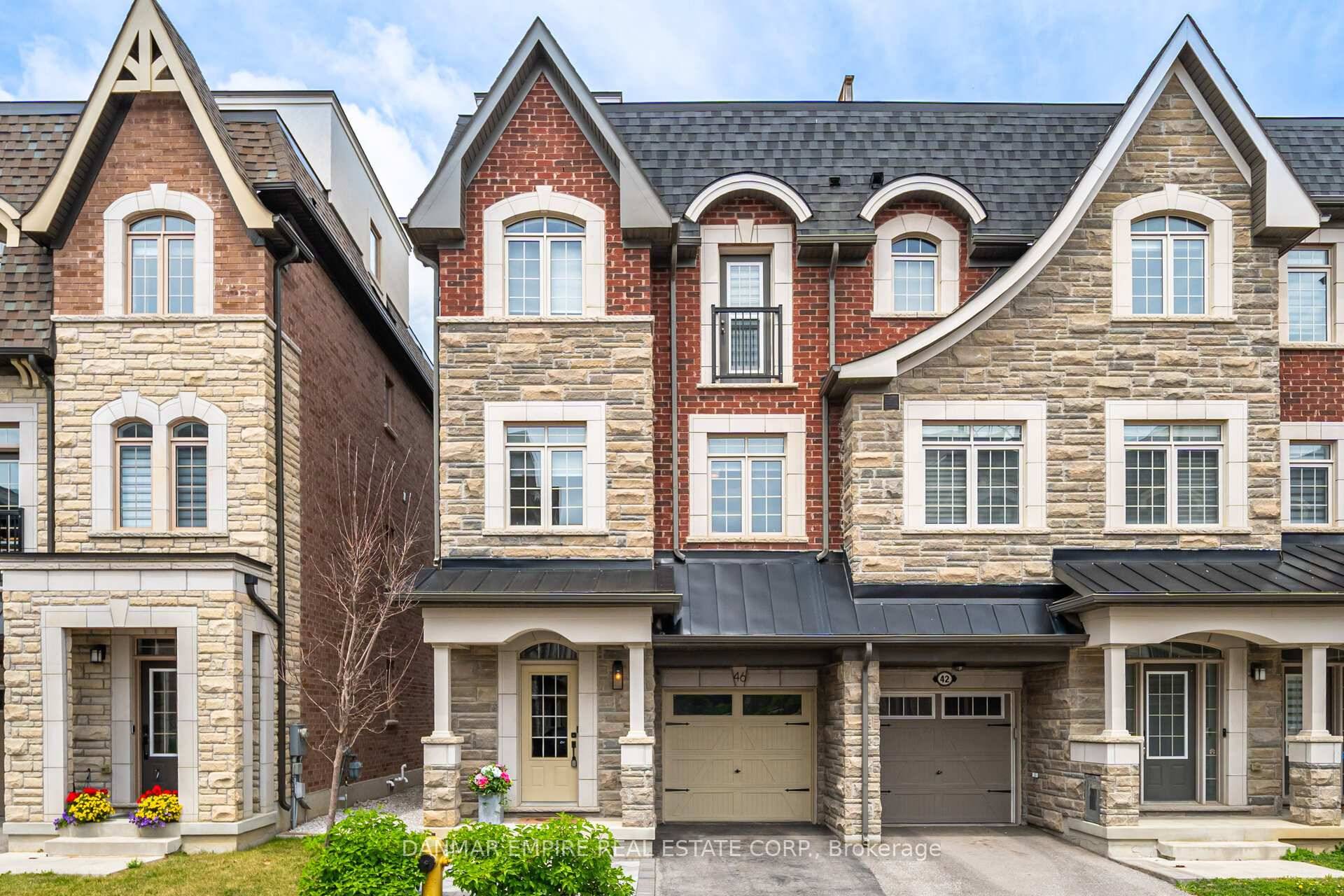 Fully Furnished. Almost A Brand New, Freehold Work amp ; Live 3 storey End Unit Townhome 2638 Sqft With 537 Sqft Roof Terrace And Double Door Storage, BBQ Gas Line.