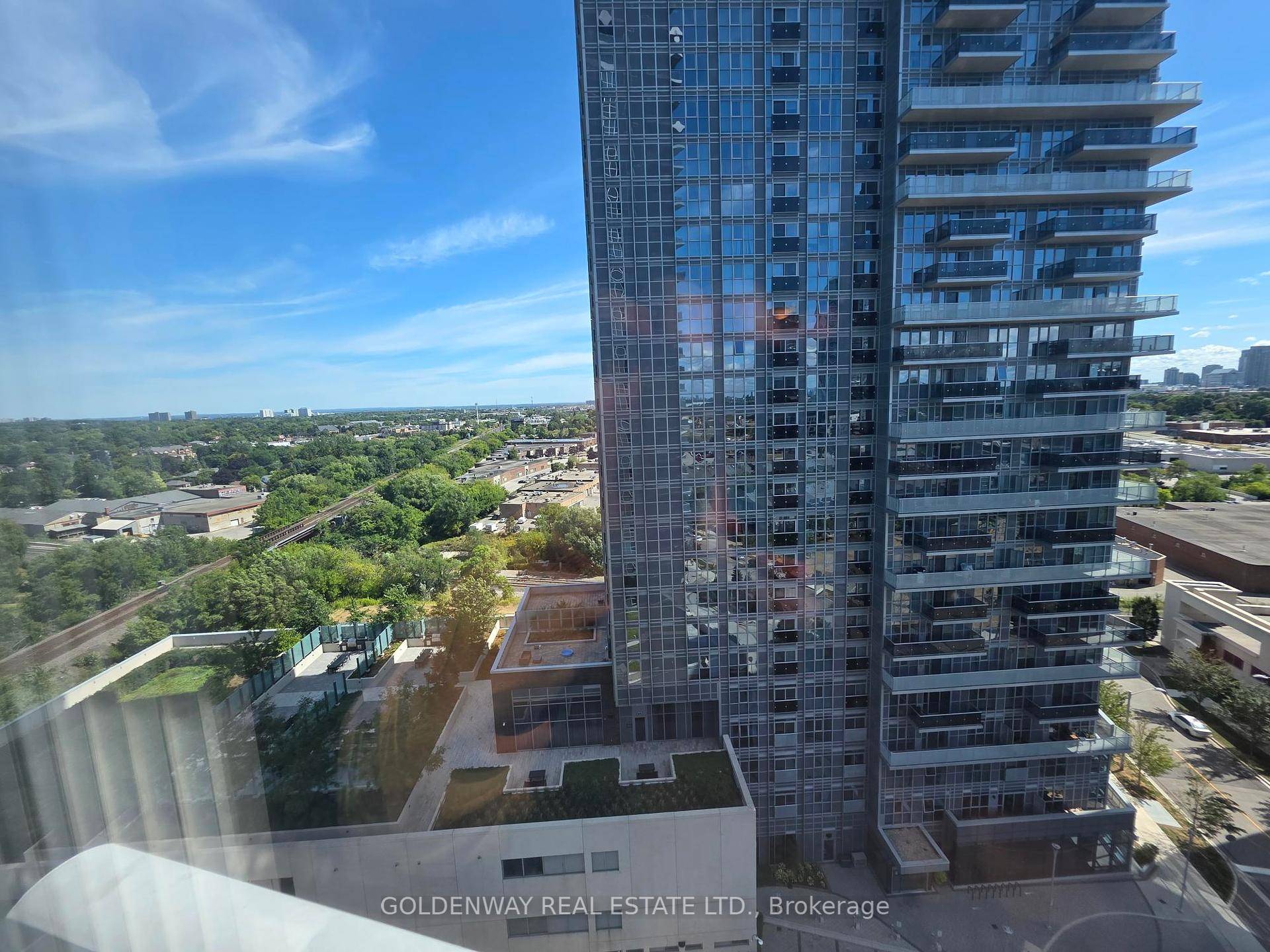 Fully Furnished Immaculate 1 1 Bedroom Condo Unit.