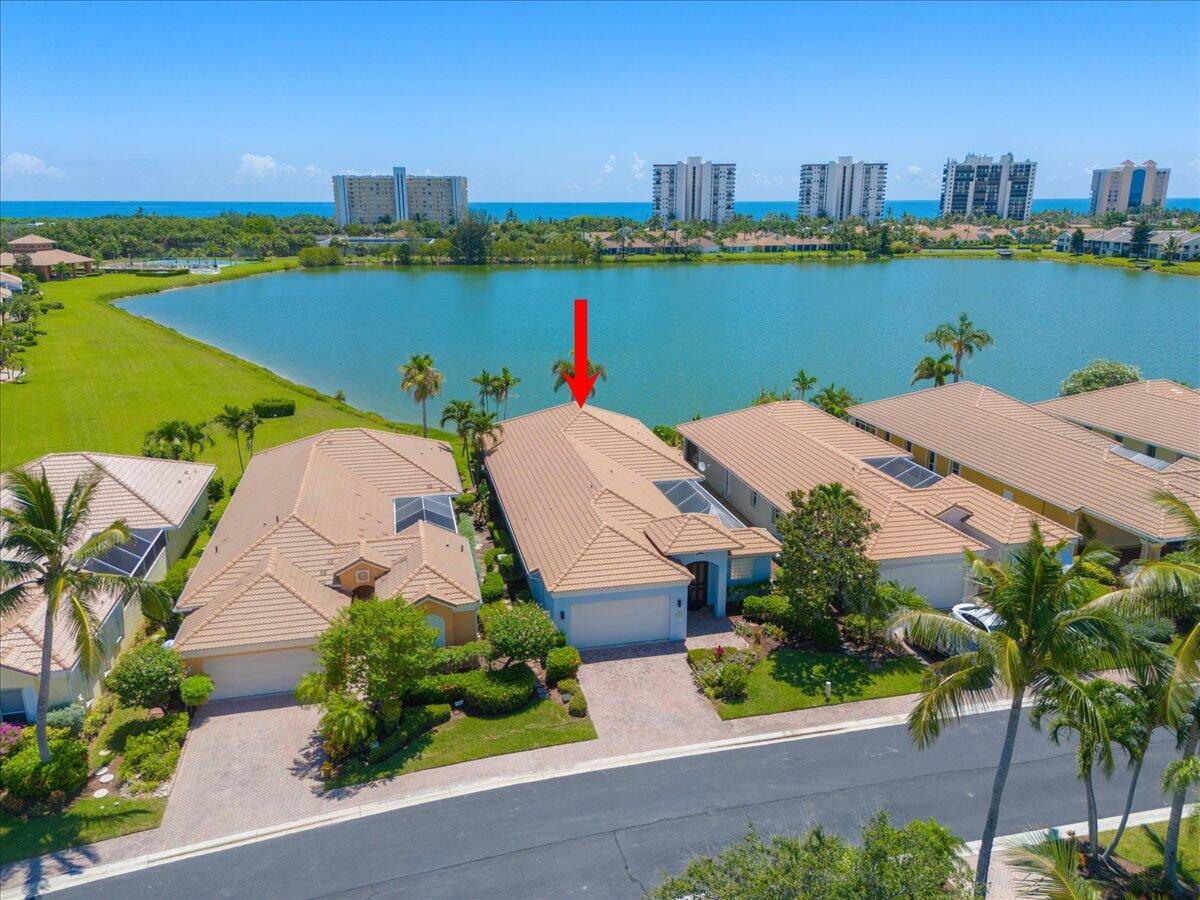 Experience Florida living at its finest in this beautifully designed 3 bedroom, 3.