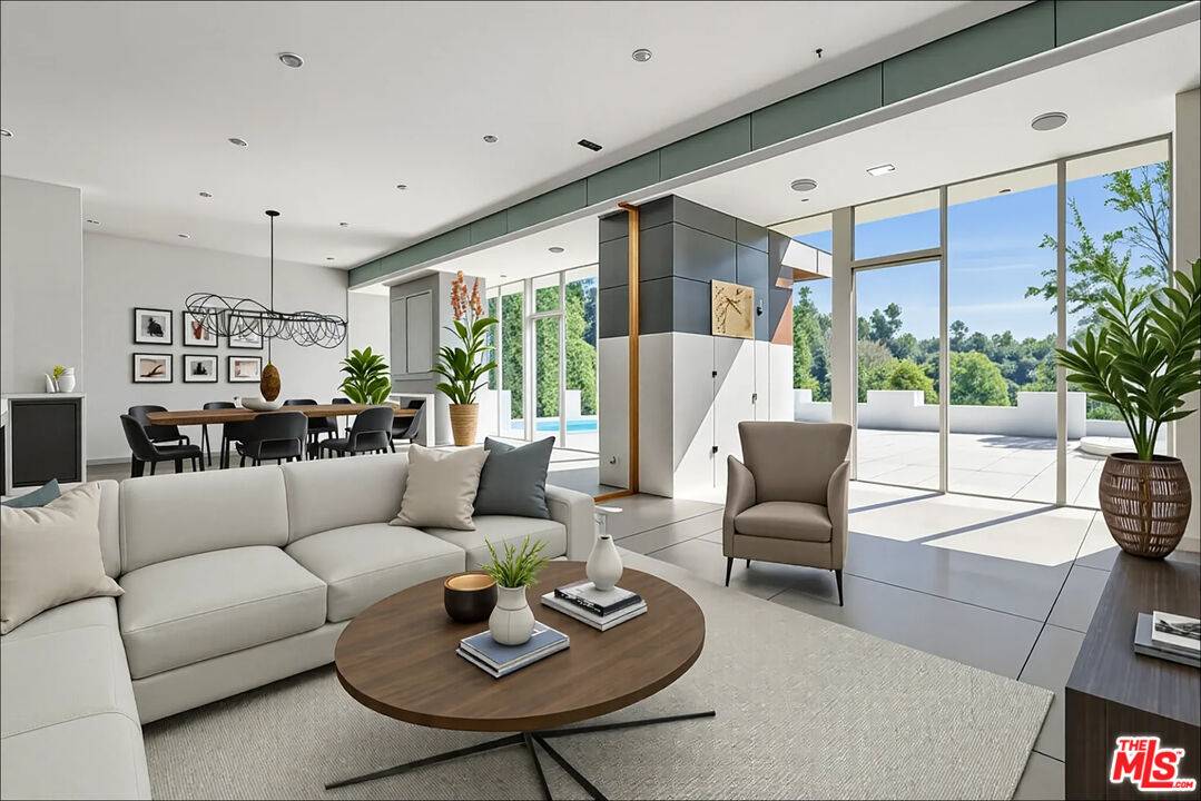 2442   Green View Pl 4BR Hollywood Hills East La