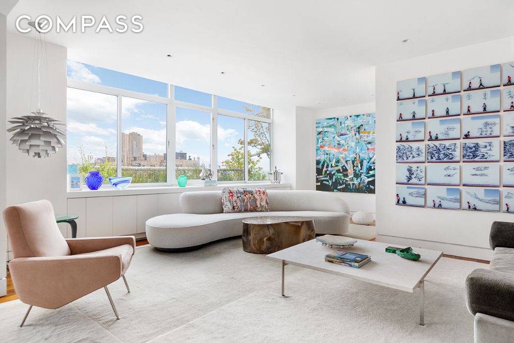 Exquisite Terraced Duplex Museum Quality Penthouse This exquisite, four or five bedroom duplex penthouse spans approximately 4, 400 square feet of interior space with an additional landscaped 548 square foot ...