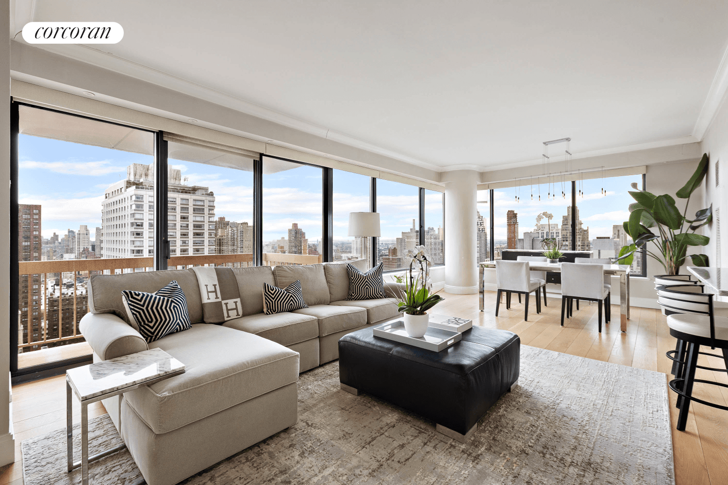 Renovated 3 Bedroom, 3 Bathroom Residence at 200 East 69th Street 28th Floor Panoramic Manhattan Views Perched high on the 28th floor of a premier Upper East Side condominium, this ...