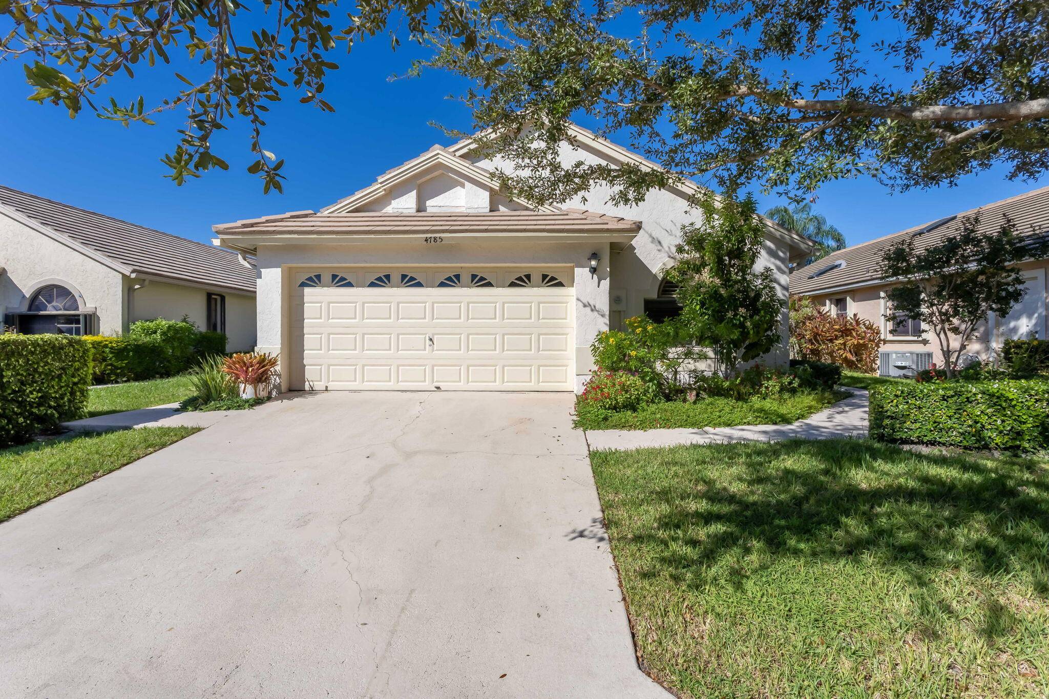 RARELY available SINGLE FAMILY HOME in desirable BRIGHTON LAKES !