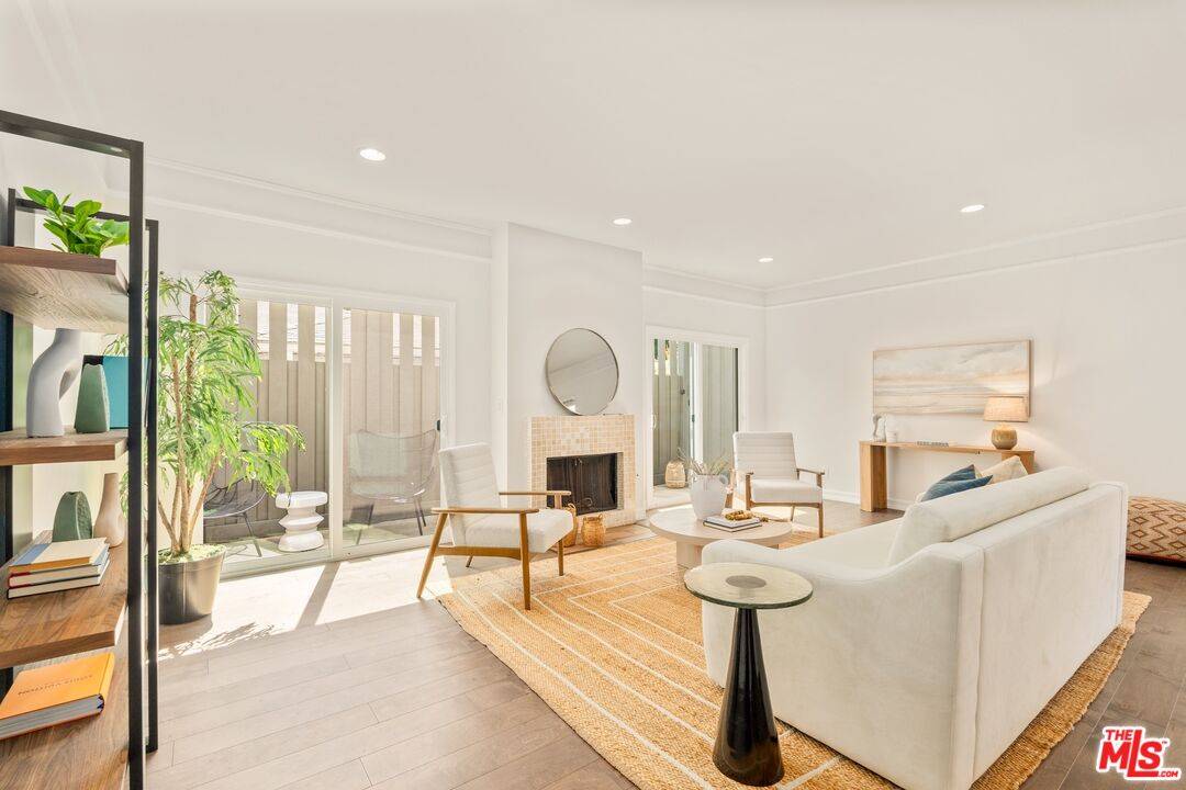 3207   Colorado Ave 2BR Santa Monica La