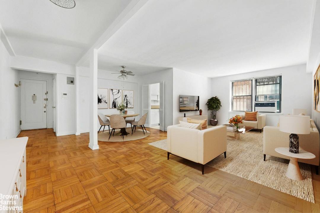 Peaceful garden view ! Great light, green leafy views and quiet.