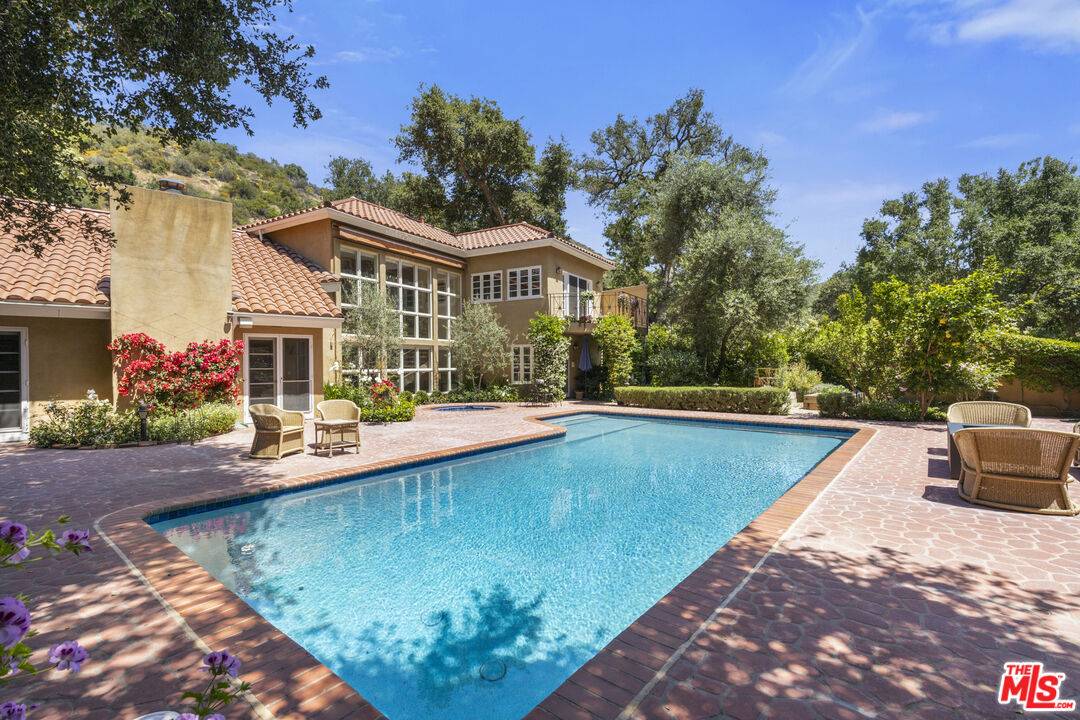 3265   Mandeville Canyon Rd 5BR Brentwood La