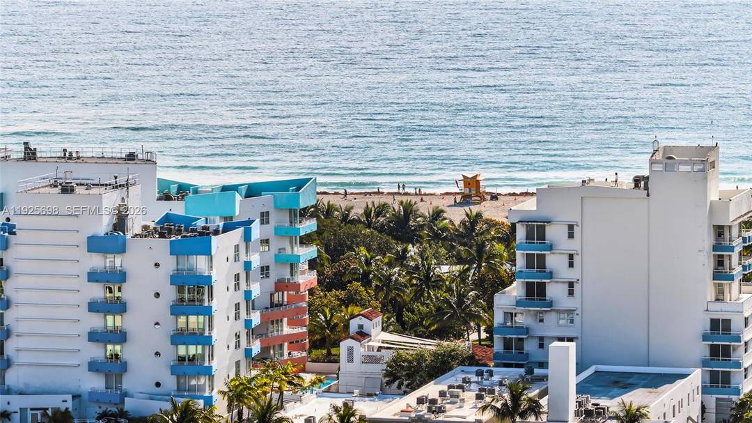 A stunning ocean view sets the tone for this beautifully remodeled one bedroom condo in the highly coveted South of Fifth neighborhood.