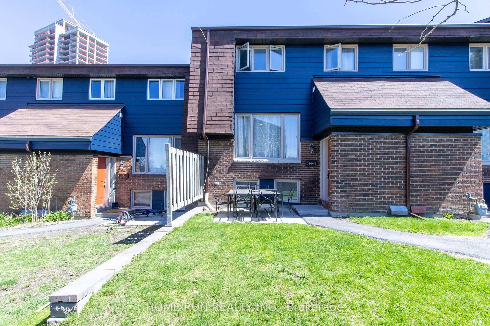 Welcome to 22 2620 Draper Ave, This beautifully designed condo offers the perfect blend of comfort and convenience, situated in a central location, close to Highway 417, Central pointe, Algonquin ...