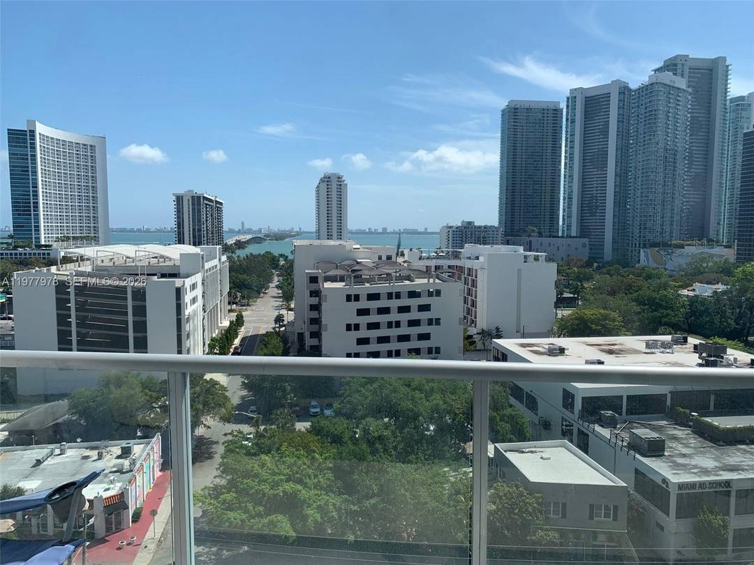 Vibrant urban living in Midtown Miami, enjoy the convenient location walking distance to upscale restaurants, shopping, Trader Joe's, Parks, close to Wynwood, Miami Beach and the Design District.