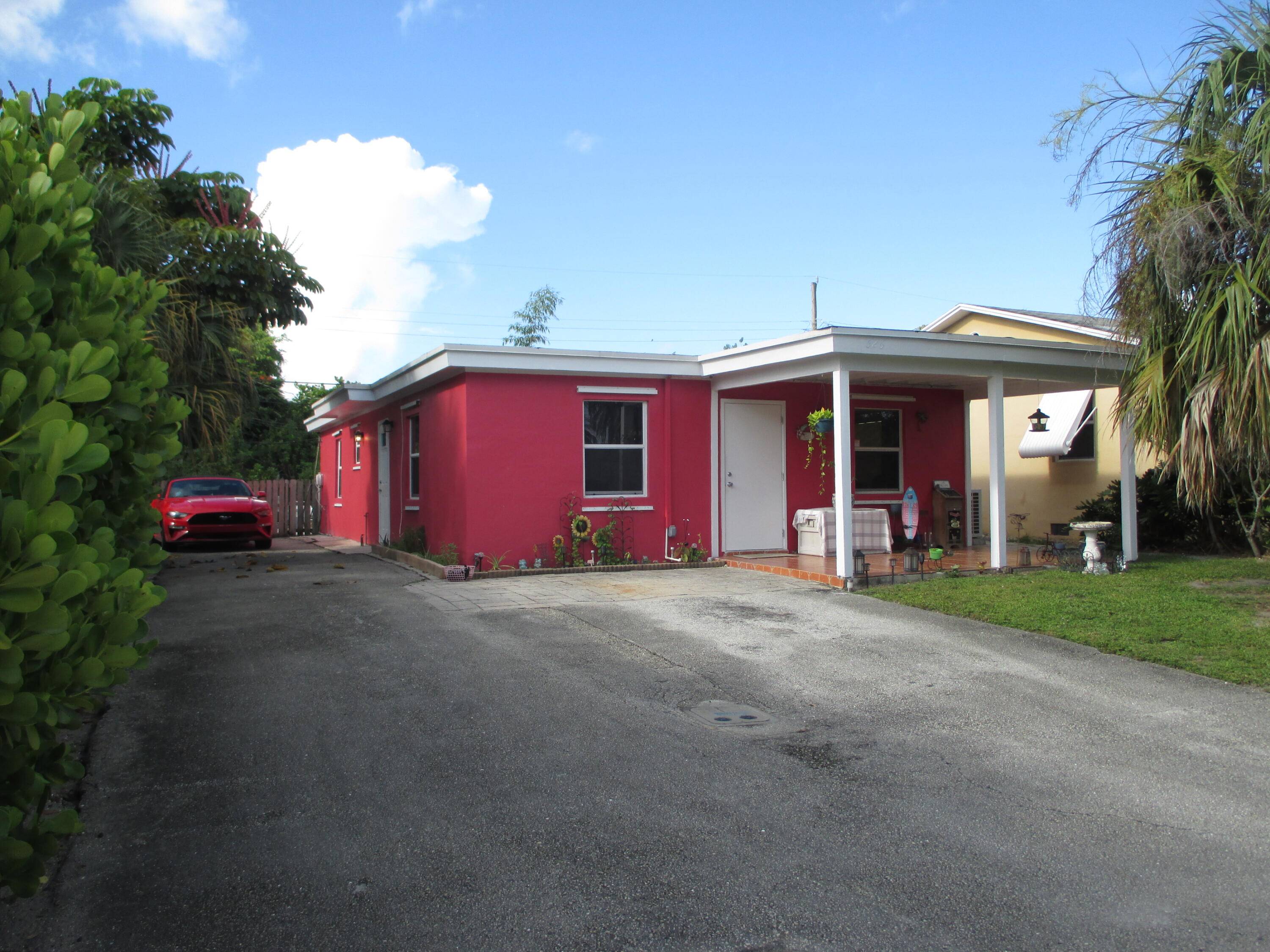Excellent Location ! Blocks to the Intracoastal and the beach.