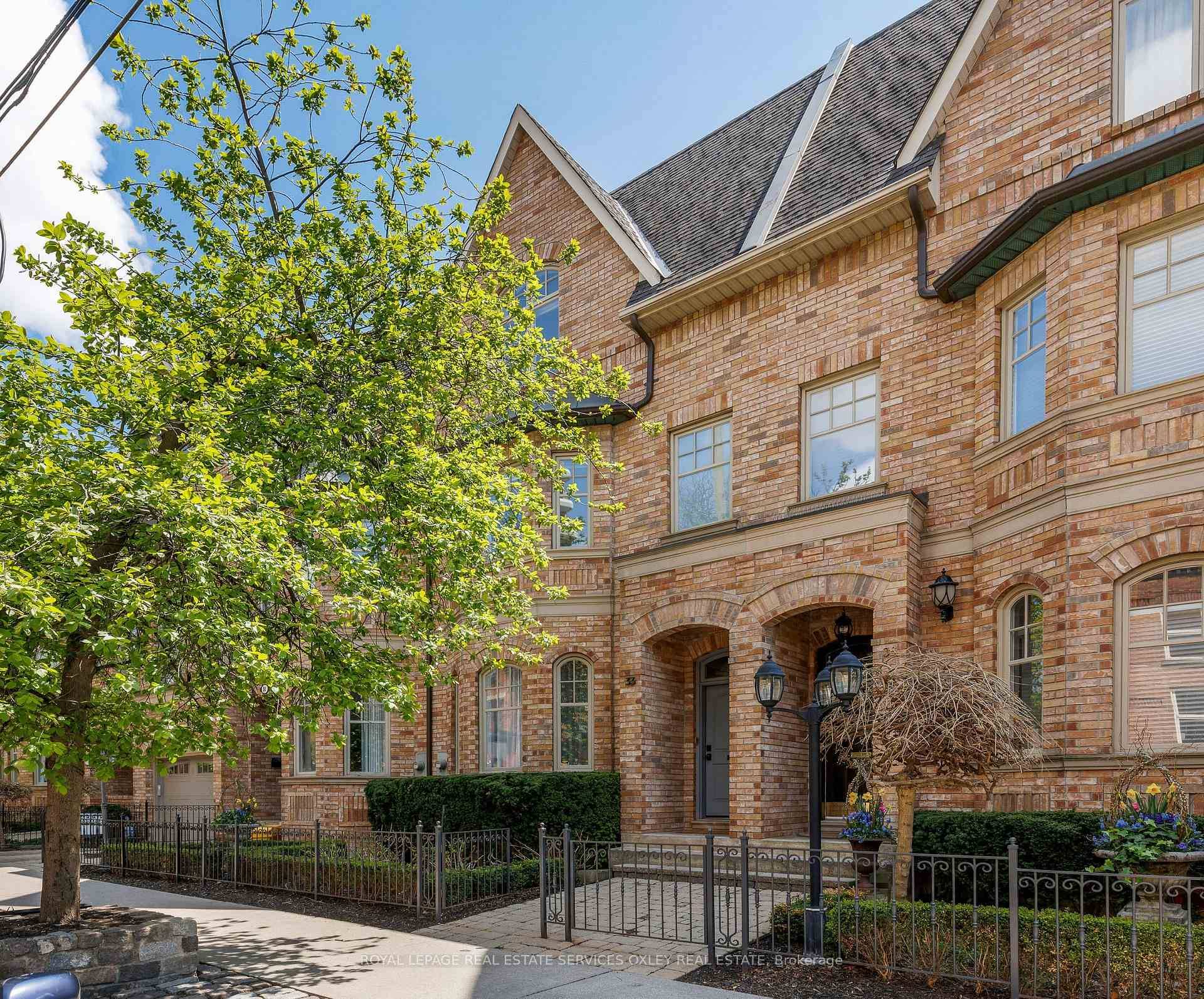 Effortlessly chic and renovated to perfection, 33 Webster Avenue is a 3, 300 sq ft freehold townhome in the heart of Yorkville one of Toronto's most prestigious and coveted neighbourhoods.