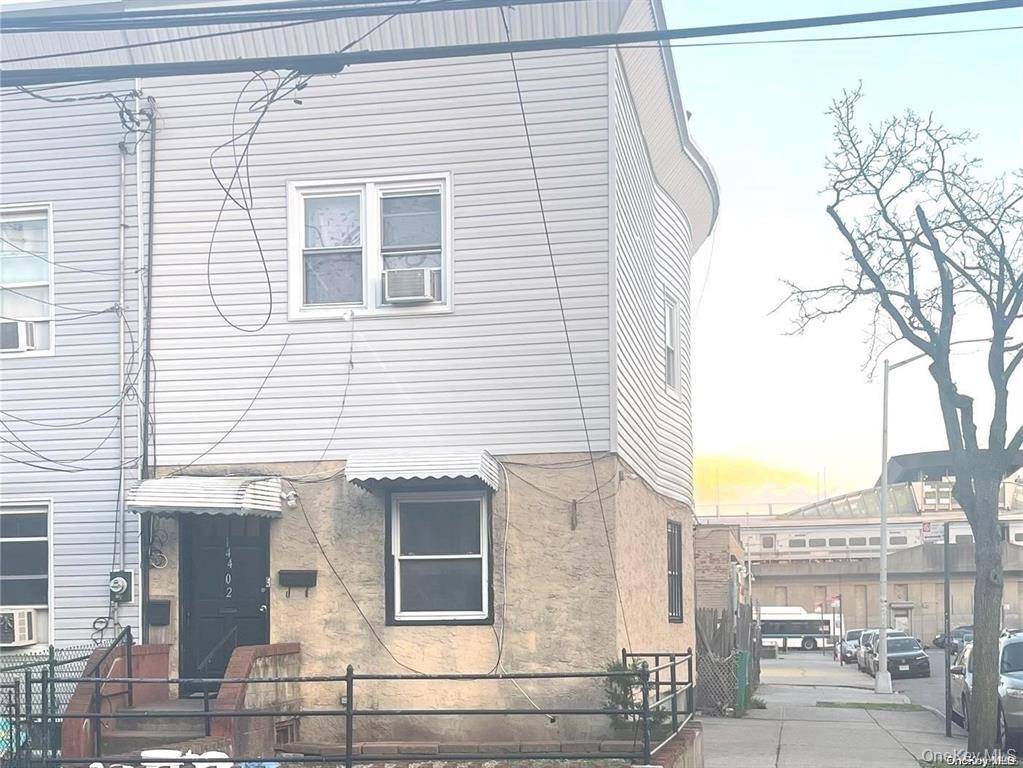 House For Sale.