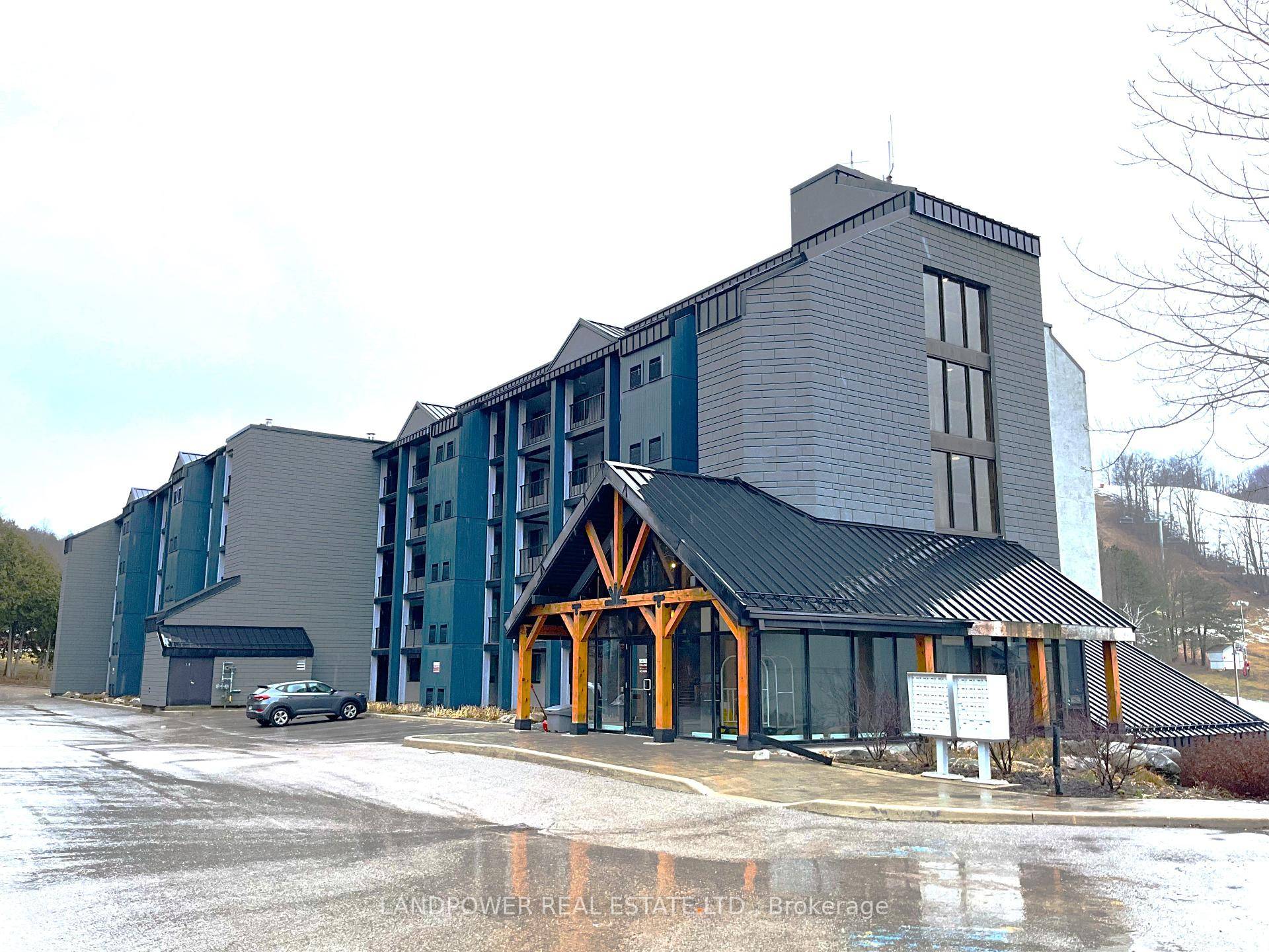 Breathtaking Views At The Heart of Horeshoe Resort.