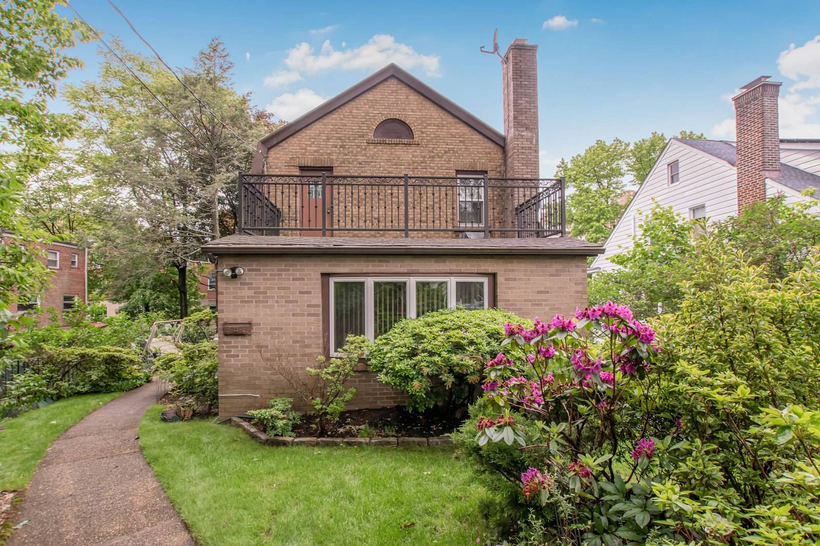 Welcome to this immaculately maintained home on a quiet, leafy street in North Riverdale with the additional advantage of a perfect location easy access to schools, shopping, houses of worship, ...