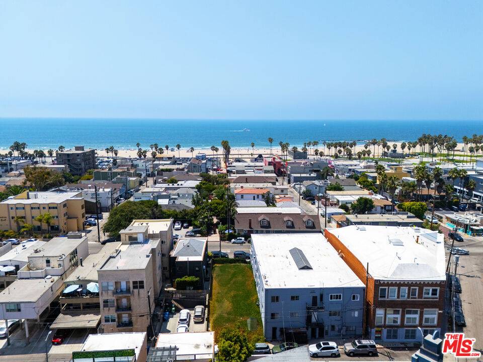 1816 Pacific Ave Marina Del Rey LA