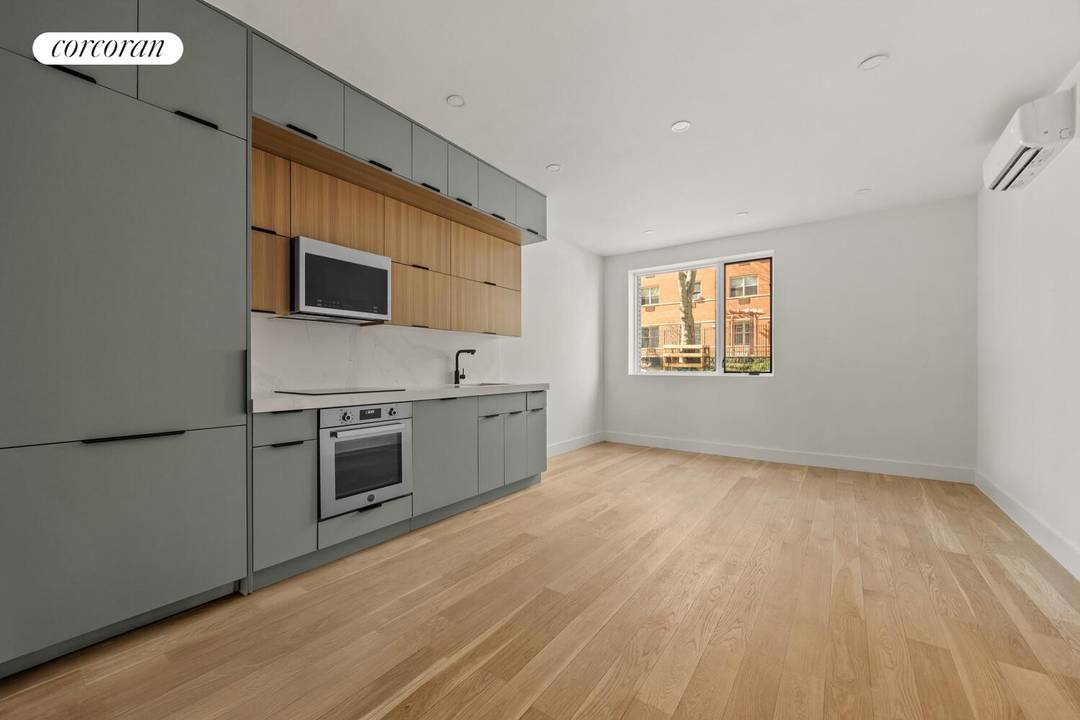 157 Rogers is a brand new boutique condo perfectly placed in the center of vibrant Crown Heights.