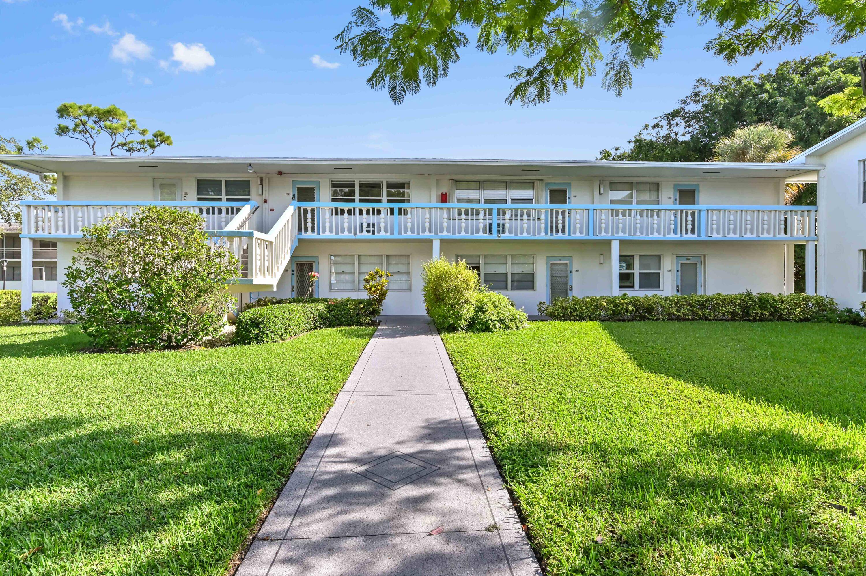Prime Deerfield Beach Location !