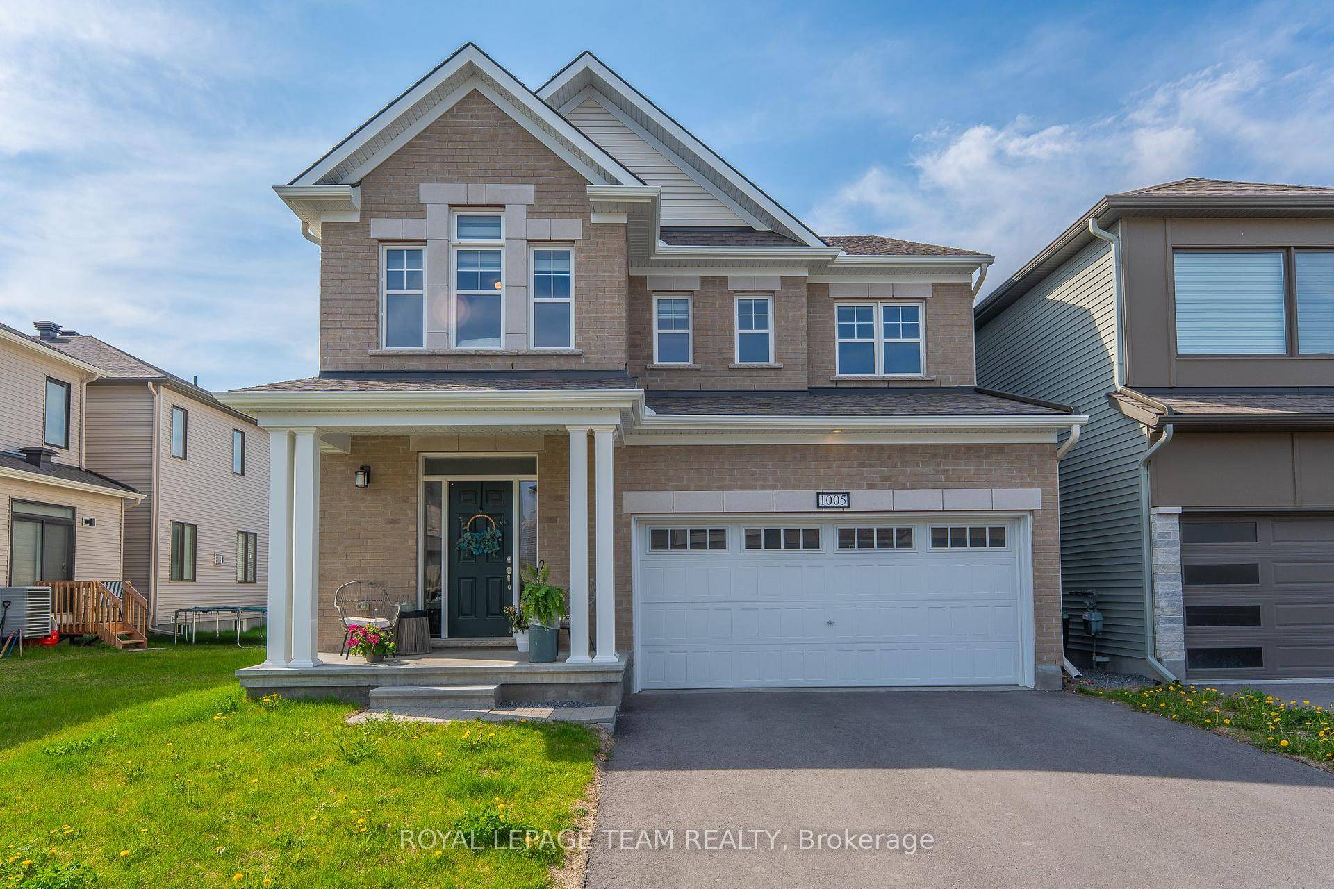 Welcome to 1005 Showman Street a beautiful detached home offering approximately 2, 400 sq.