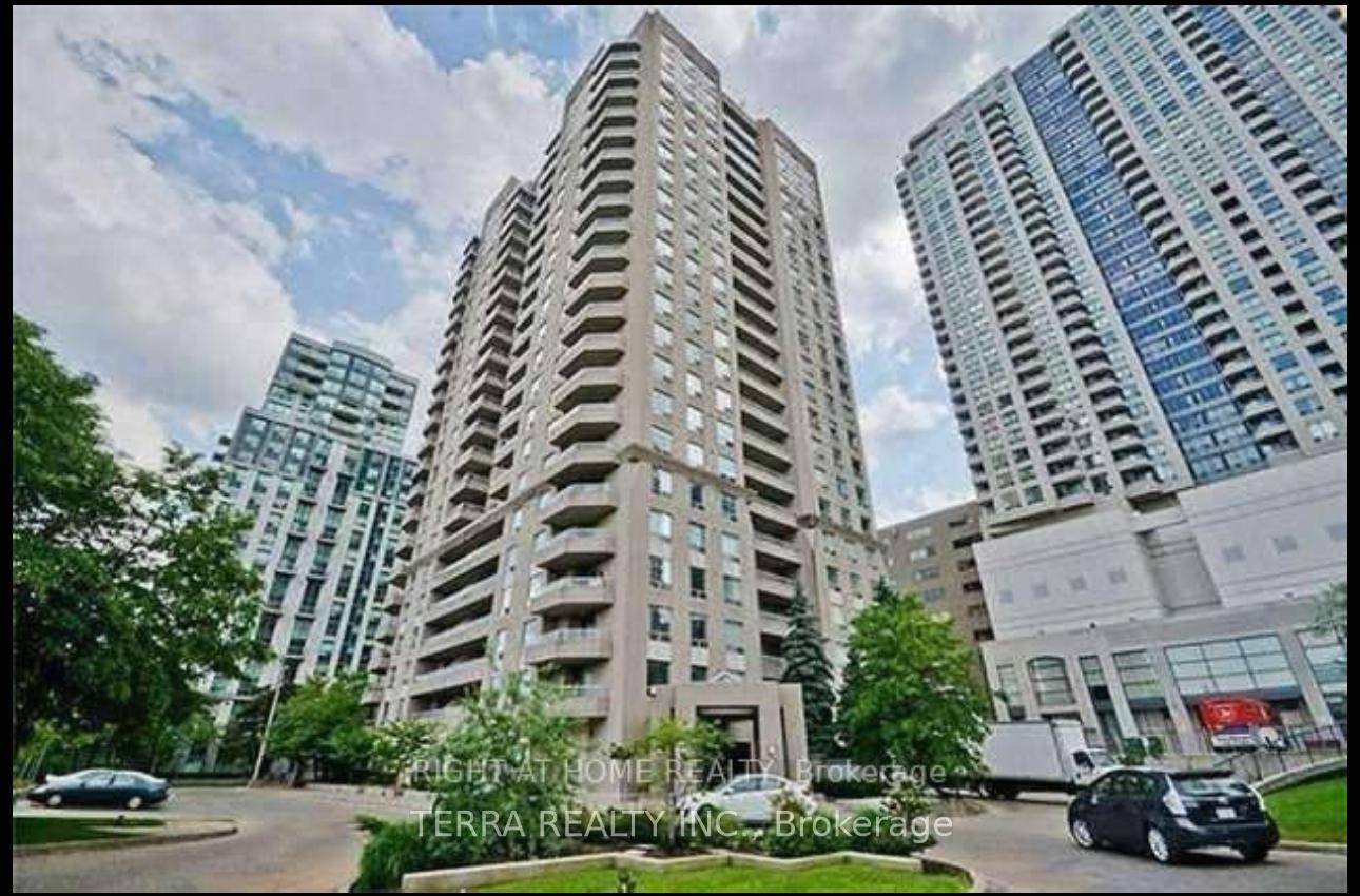 Perfect North York location at Yonge and Sheppard.