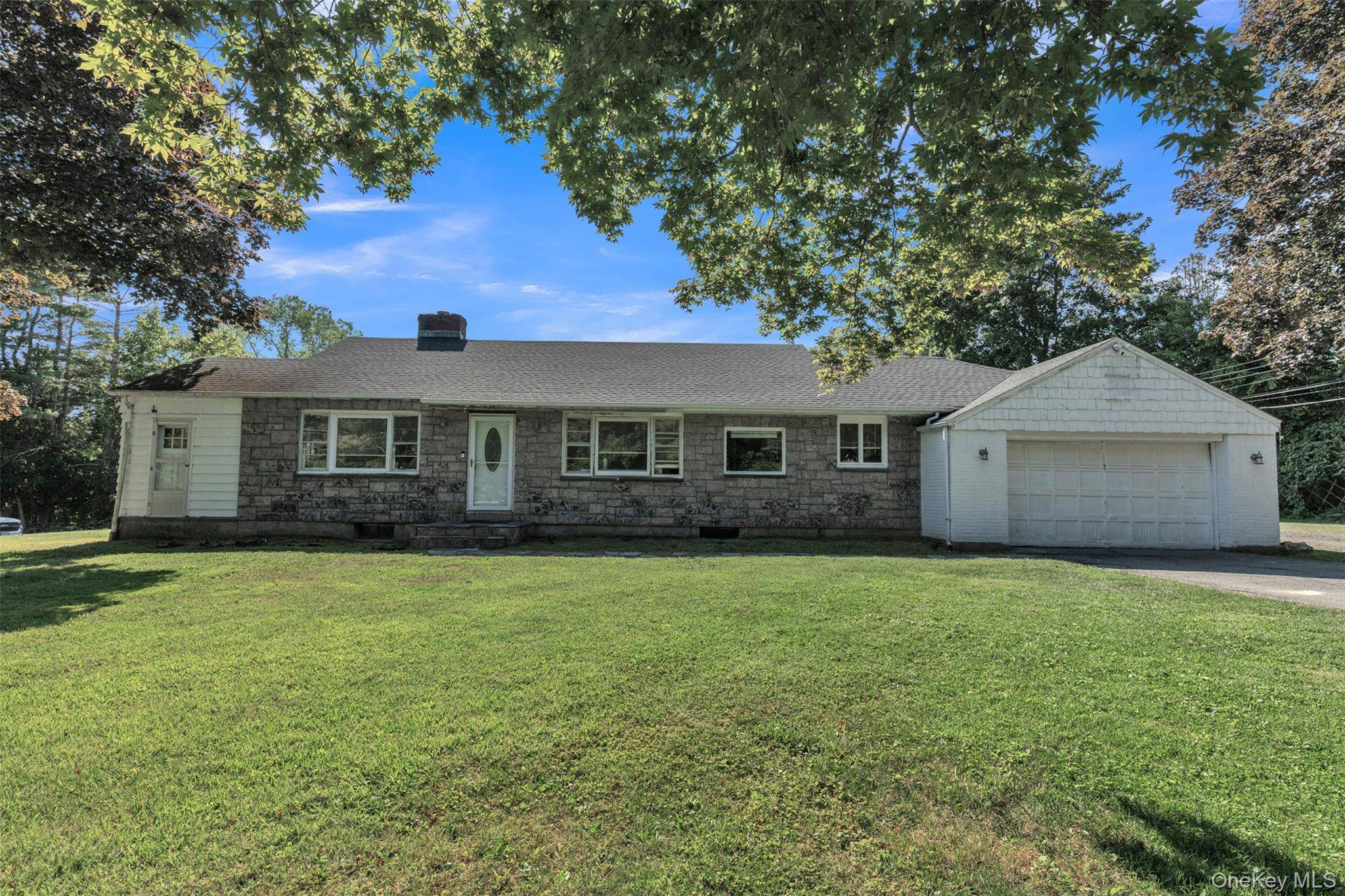 Centrally located in Mahopac, this spacious 3 bedroom, 2 bath home features a newer kitchen, updated flooring, and a versatile den area, offering plenty of space for everyday living and ...