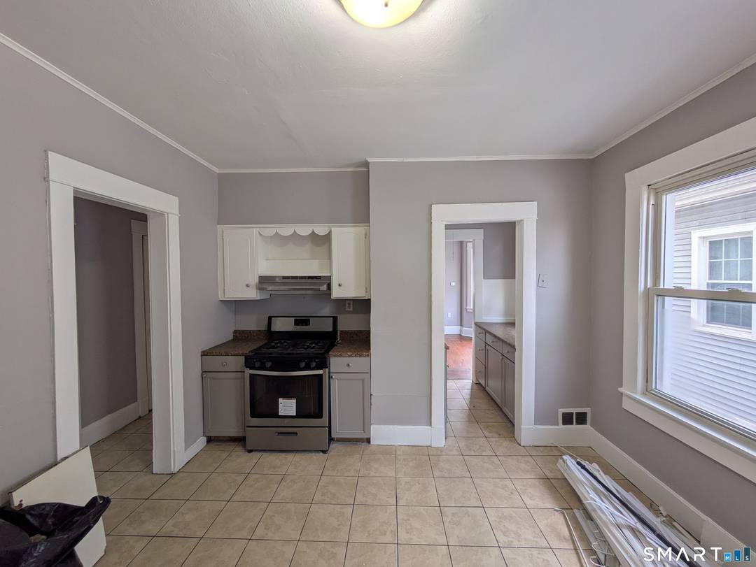 This well maintained legal three family home is ideally located in close proximity to the University of New Haven and the VA Hospital.