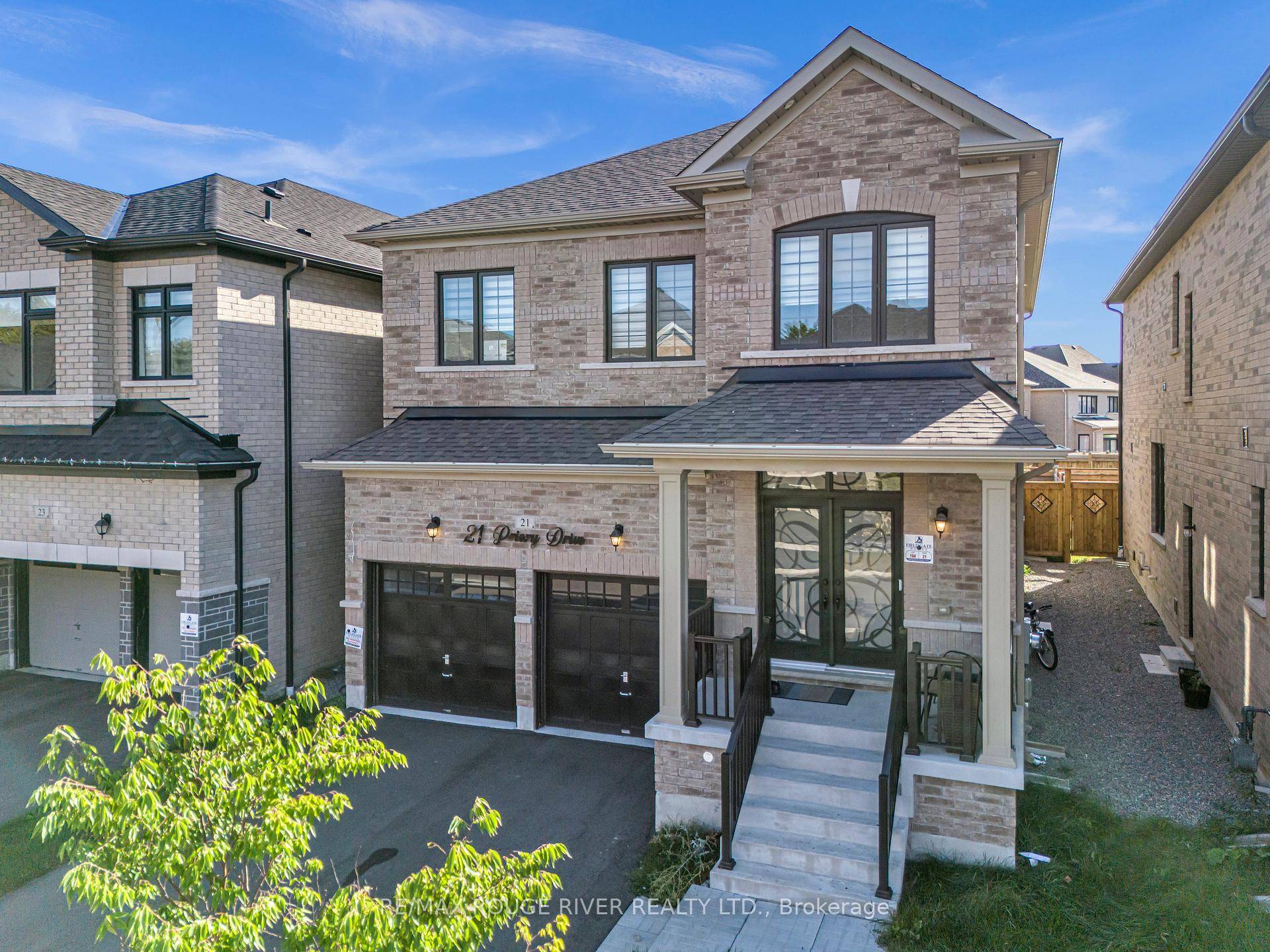 Absolutely Stunning 1 year old Fieldgate Modern Detached Home Located In One Of Whitbys Most Desirable Neighborhoods !