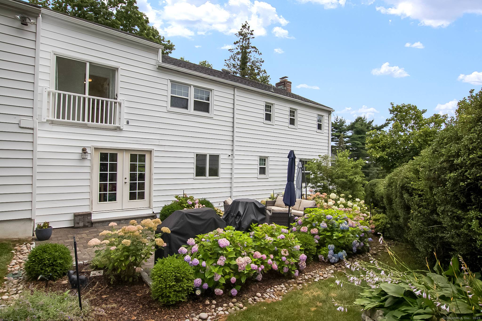 Stunning updated Colonial !