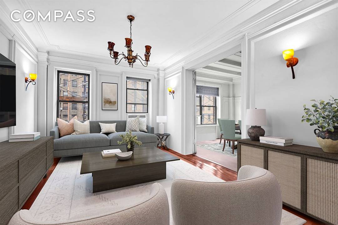 Own a piece of history in a timeless prewar building in the Upper West Side of Manhattan.