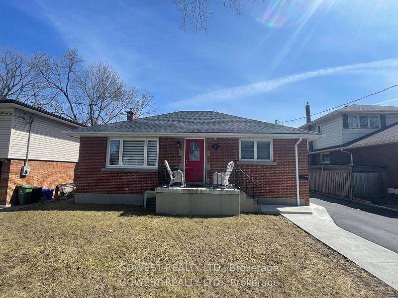 Absolutely Amazing 3 Bedroom Lower Level.