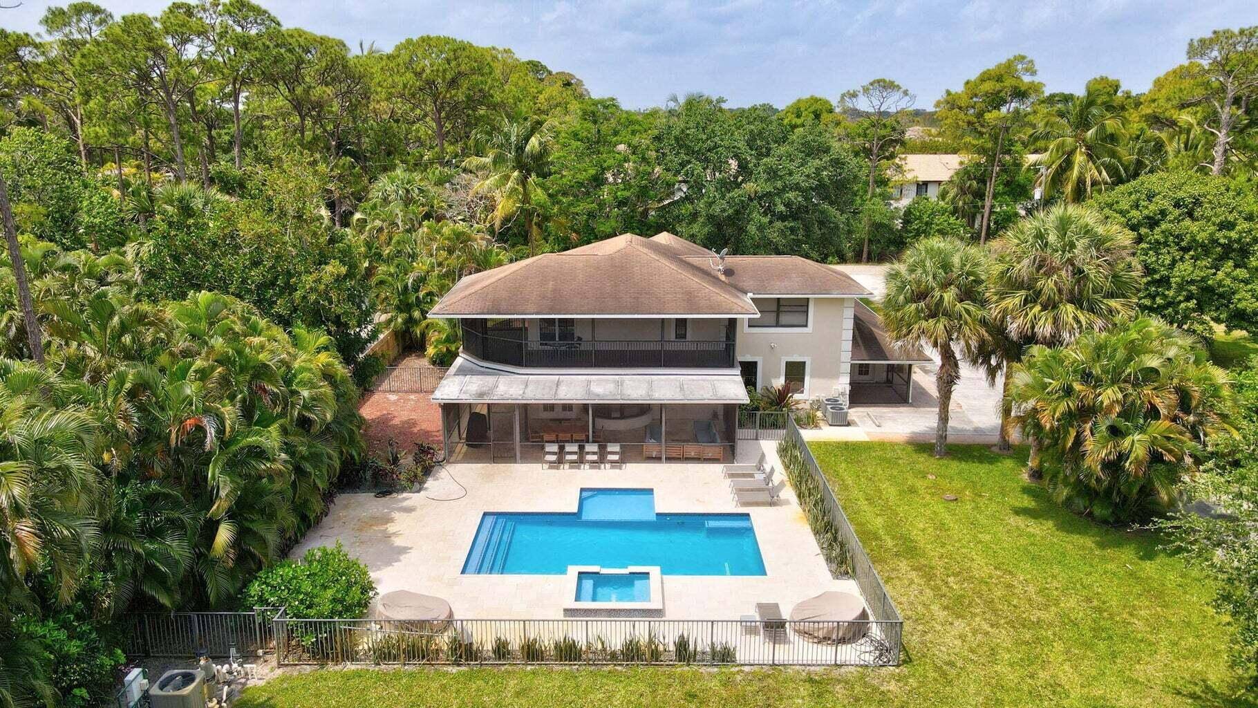 Welcome to this magnificent property nestled in Delray Beach !