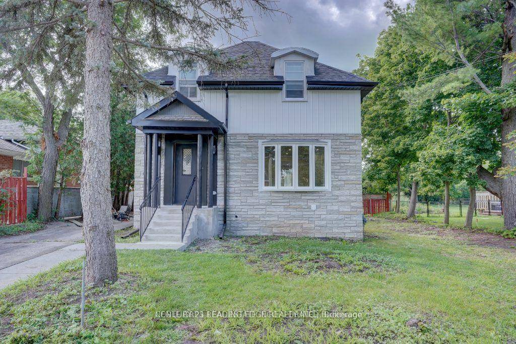 Welcome to this beautiful 3 bedroom charmer !