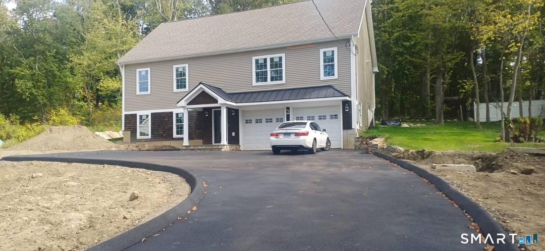 New Construction Just about completed Top of the line finishing work Must see to appreciate details Excl location for commuters and extremely well located within most shopping venues This new ...