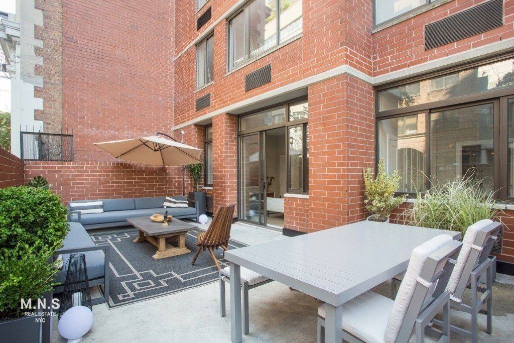 Beautiful One Bedroom Apartment with Private Terrace Now Available !