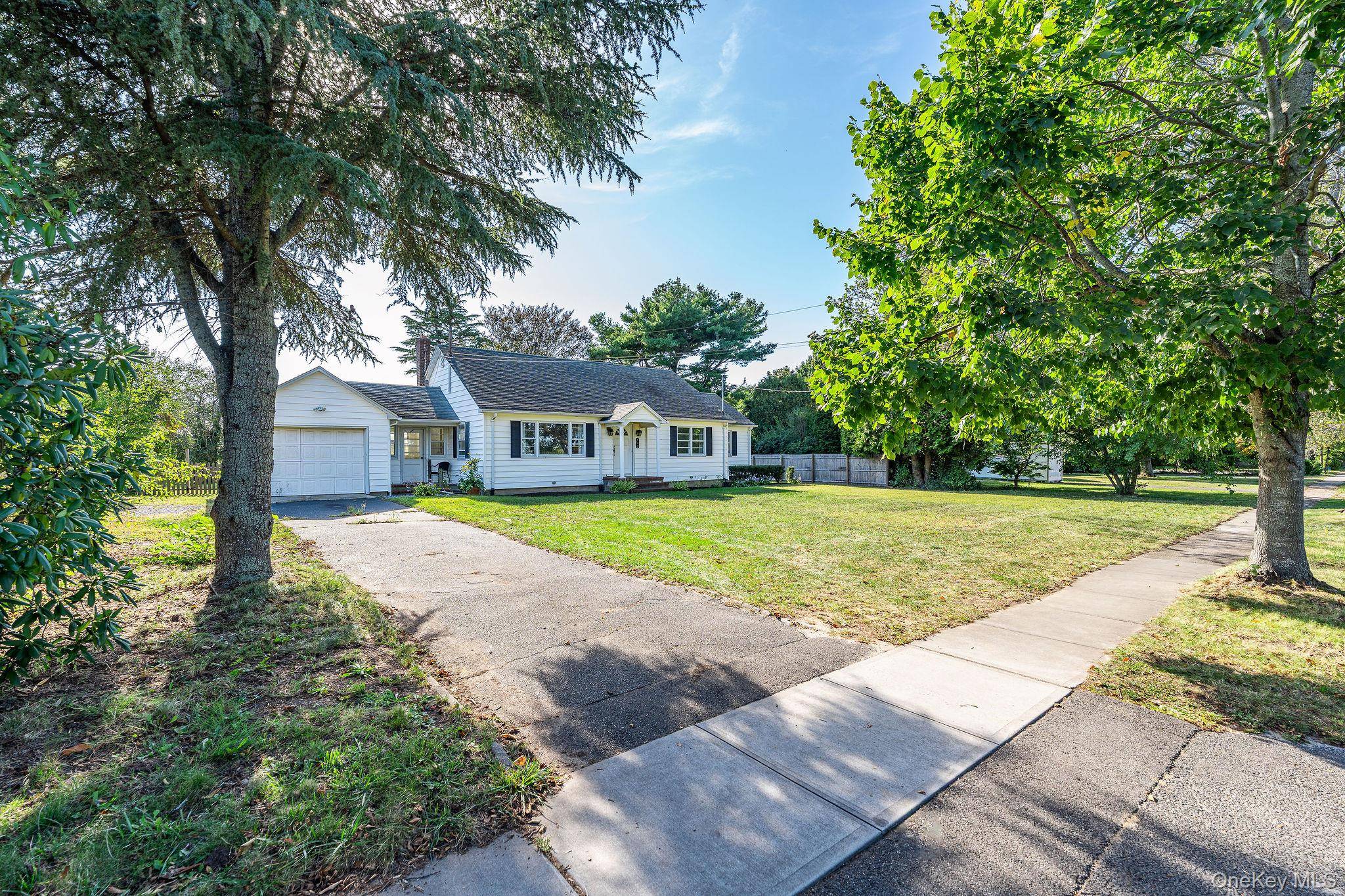 Amazing Opportunity in the Heart of Peconic !