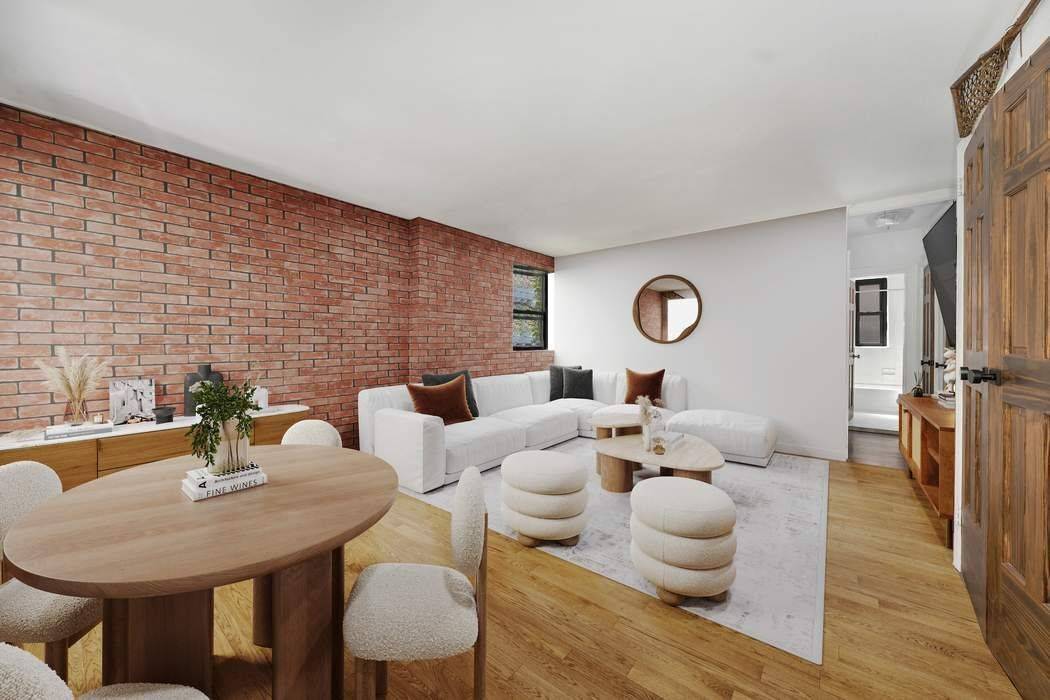 PRIME GOLD COAST ONE BEDROOM Oversized prewar one bedroom located in the heart of Greenwich Village.