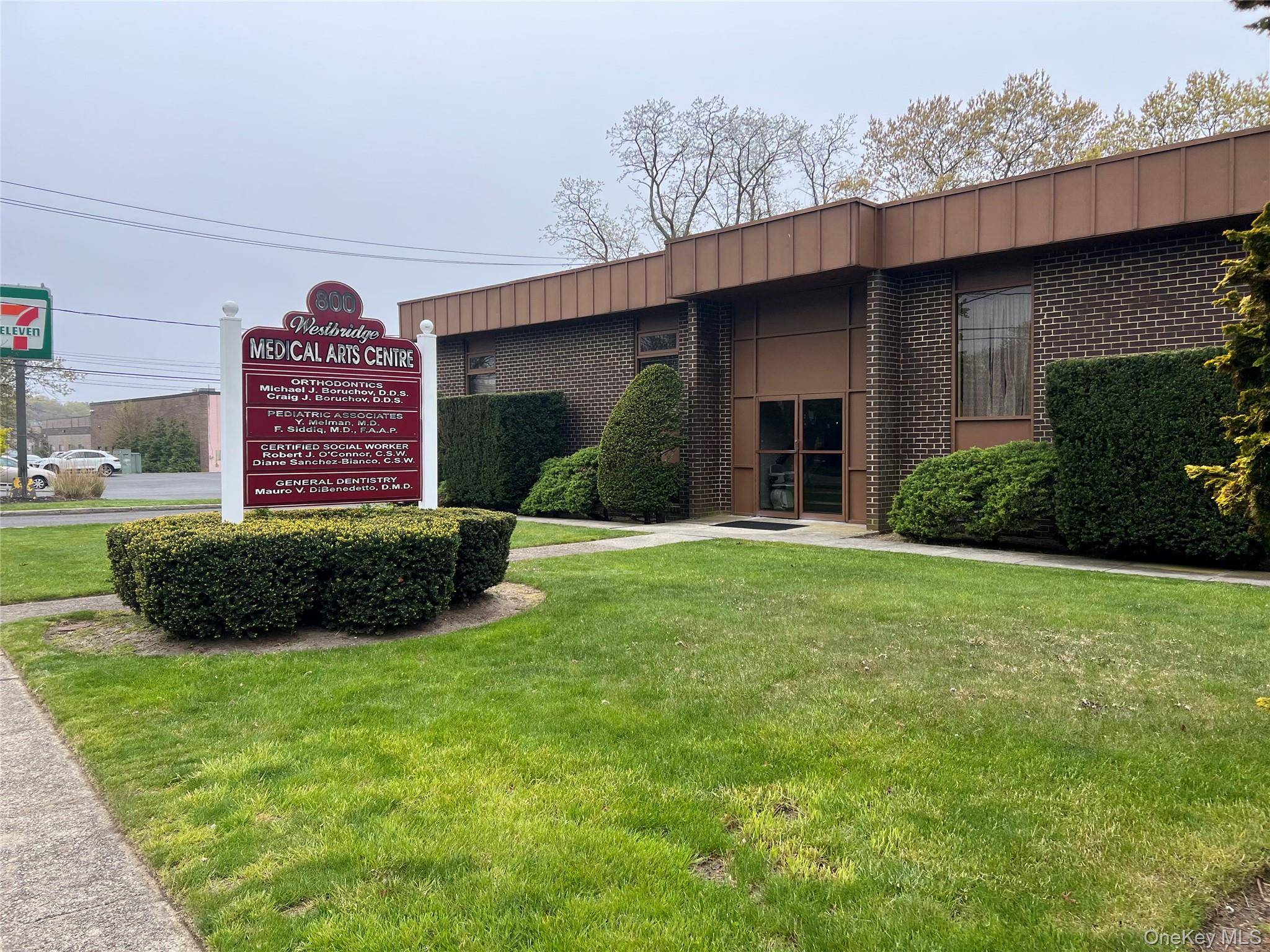2500 SQ FT LOWER LEVEL COMMERCIAL OFFICE SPACE NEWLY RENOVATED !