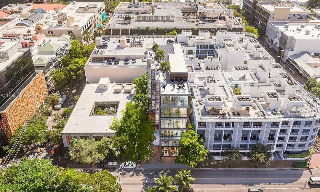 An exceptional, fully entitled office development opportunity located in the thriving South Florida market.